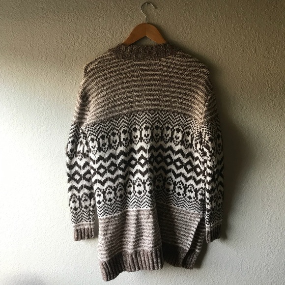 American Eagle Oversize Knit Aztec Cardigan - Picture 3 of 5